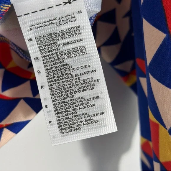 ❌ SOLD❌ Adidas x Farm Rio hoodie with tag - Picture 8 of 12